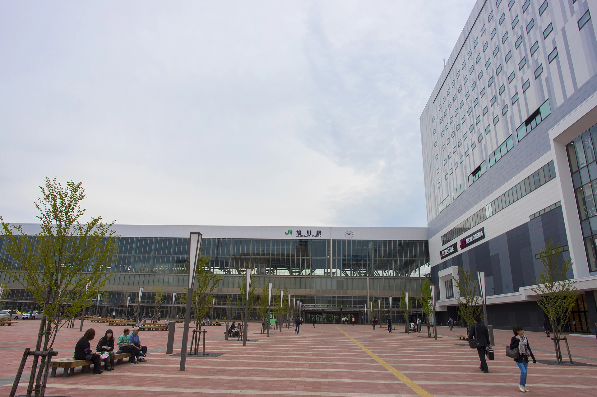 旭川駅徒歩8分の好立地